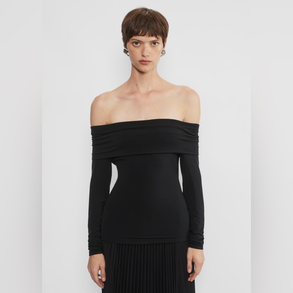 ARITZIA Women’s Babaton Streamline Top, NWT!